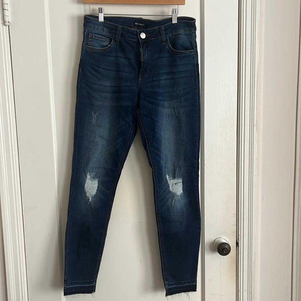 🌟 NEVER WORN! PROSPERITY DISTRESSED JEANS | SIZE 31 | STYLISH AND VERSATILE! 🌟